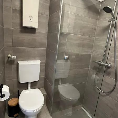 דירה Zentrales In Mit Balkon דיסלדורף