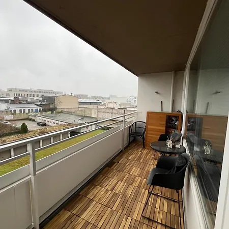 Zentrales In Mit Balkon *