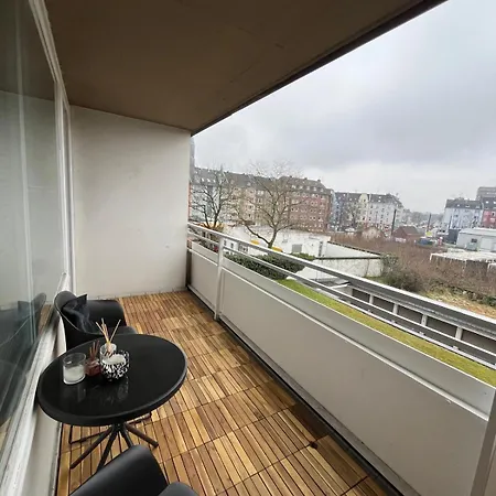 Zentrales In Mit Balkon Ντίσελντορφ