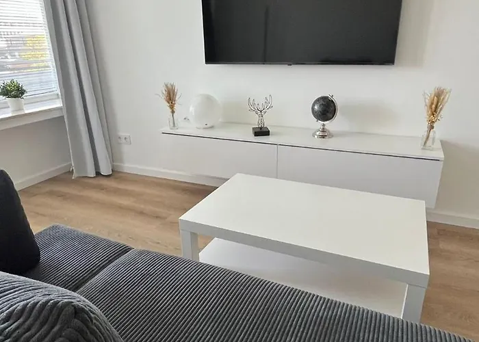 아파트 Zentrales In Mit Balkon