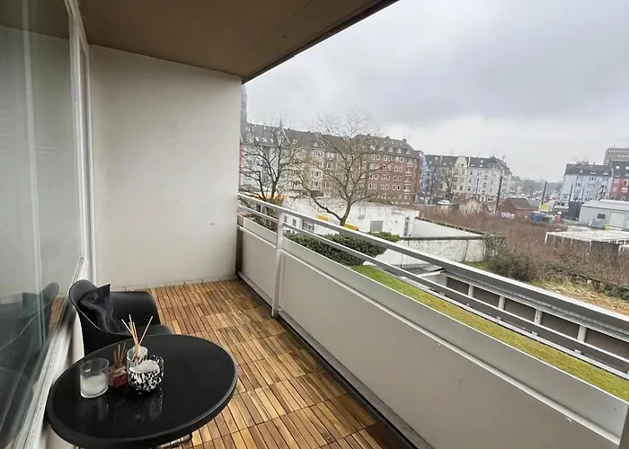 Zentrales In Mit Balkon 뒤셀도르프