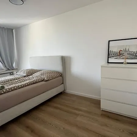 Apartamento Zentrales In Mit Balkon Düsseldorf